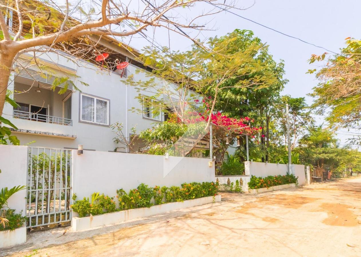 Hak Boutique Residence Siem Reap Bagian luar foto