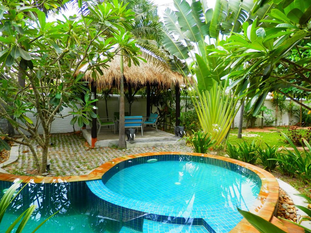 Hak Boutique Residence Siem Reap Bagian luar foto